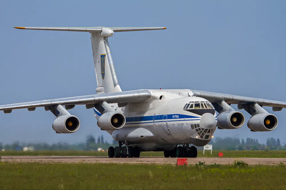 파일:Ukrainian_Air_Force_Ilyushin_Il-76MD_(76777).jpg